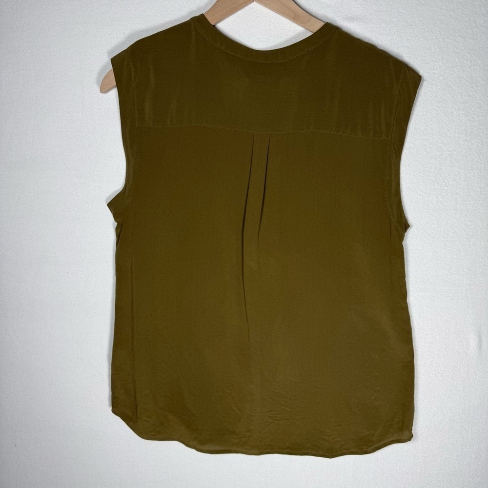 J. Crew Sleeveless 100%‎ Silk Top 1/4 zip front Olive Green Size 12 - Picture 7 of 9